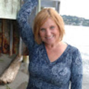 Meet your Posher, Cynthia